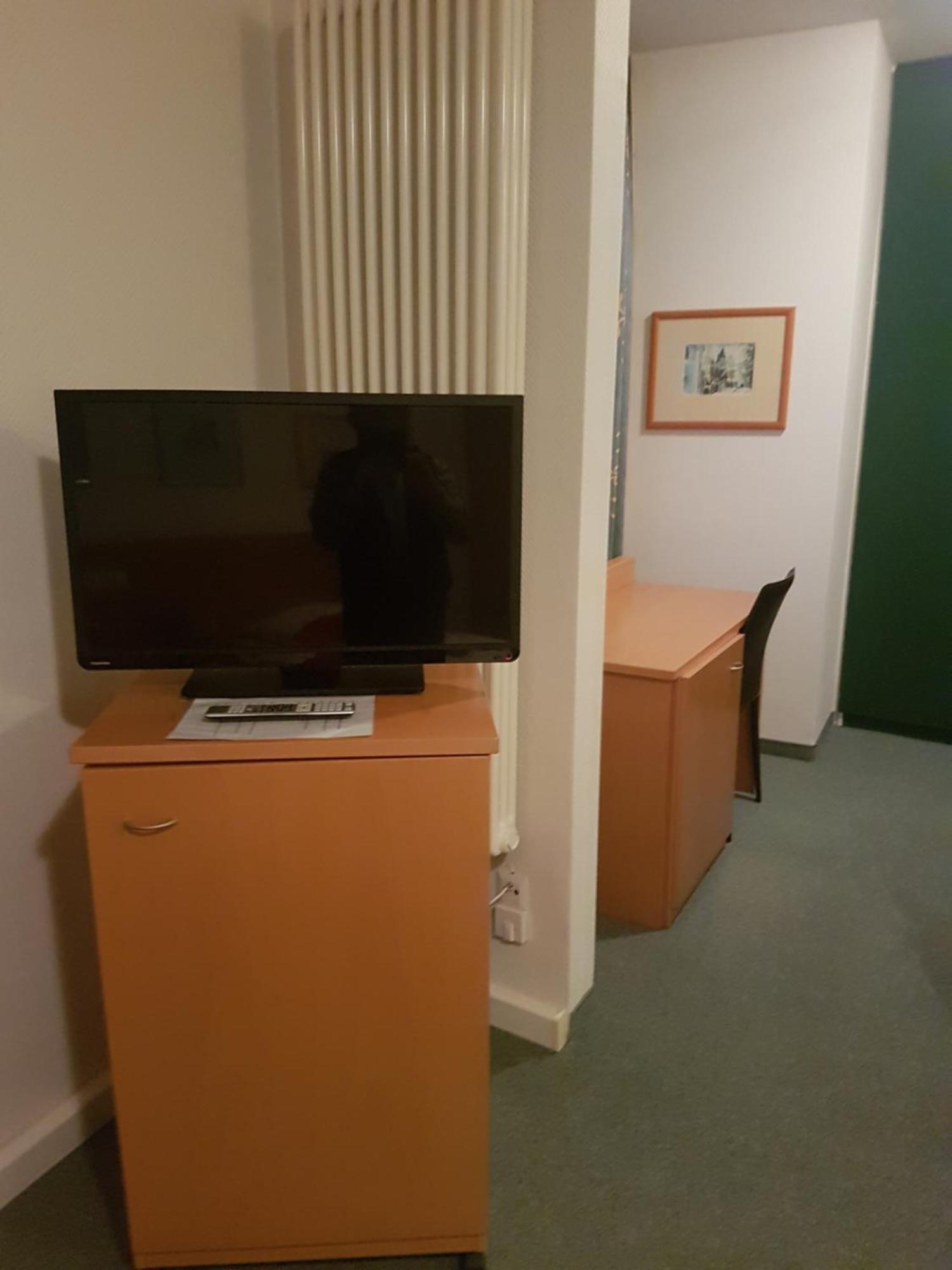 Gaestehaus Krefeld Uerdingen Bagian luar foto